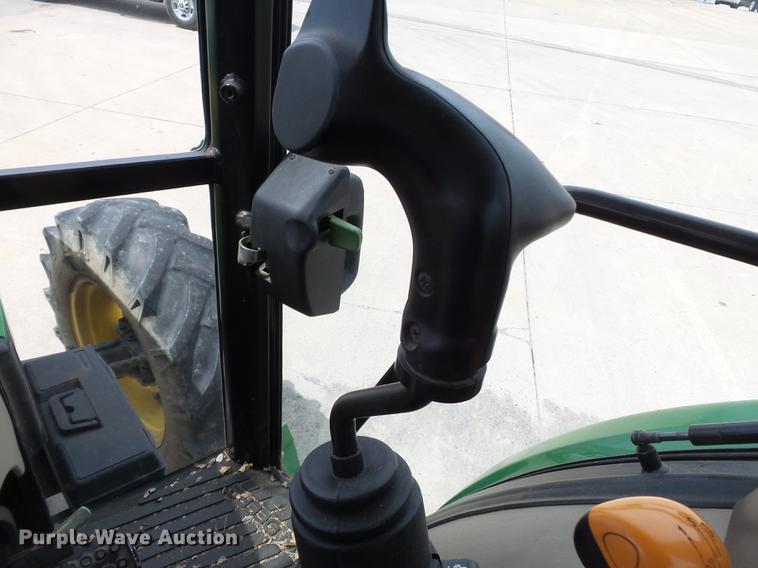 image for item DE7786 John Deere 5525 MFWD tractor