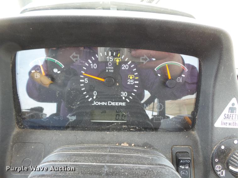 image for item DE7786 John Deere 5525 MFWD tractor