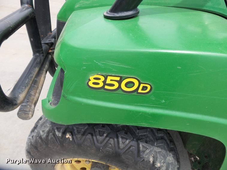 image for item DE7787 2009 John Deere Gator 850D utility vehicle