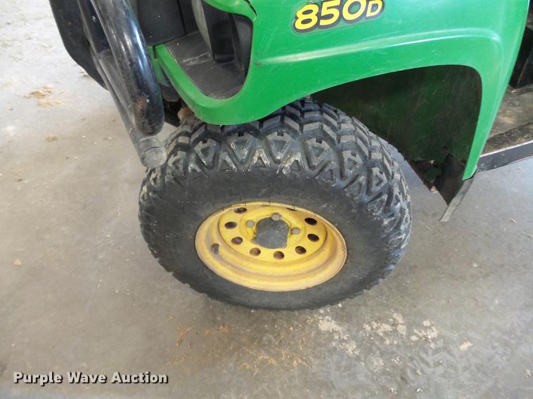 image for item DE7787 2009 John Deere Gator 850D utility vehicle