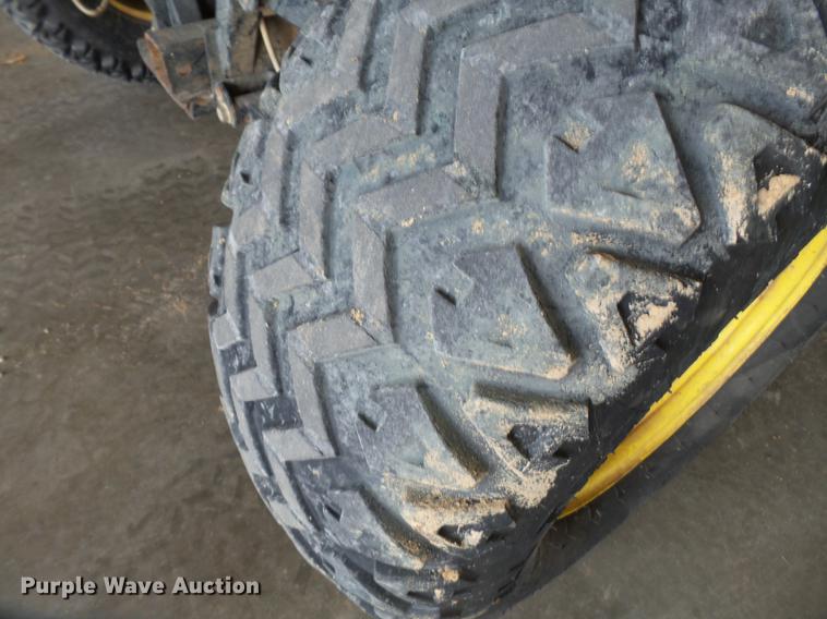 image for item DE7787 2009 John Deere Gator 850D utility vehicle