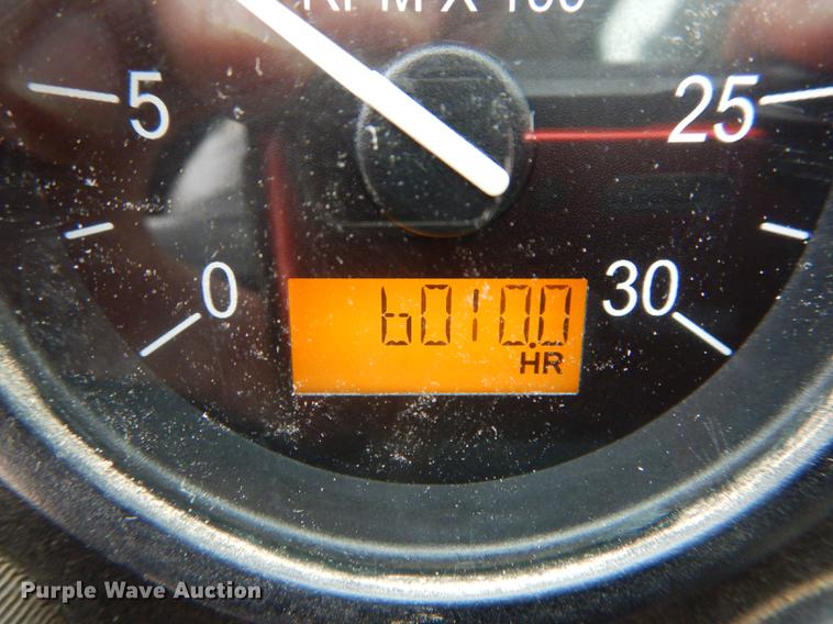 image for item DE8368 2009 Gradall XL3100 Series III rubber tire excavator