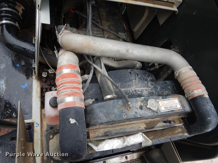 image for item DE8368 2009 Gradall XL3100 Series III rubber tire excavator