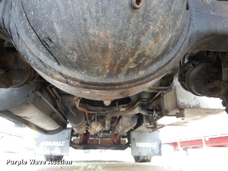 image for item DE8368 2009 Gradall XL3100 Series III rubber tire excavator