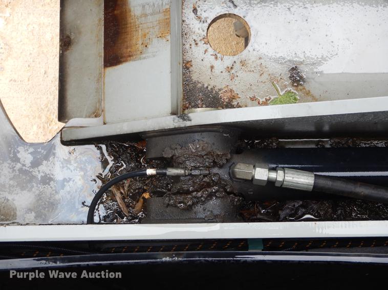 image for item DE8368 2009 Gradall XL3100 Series III rubber tire excavator