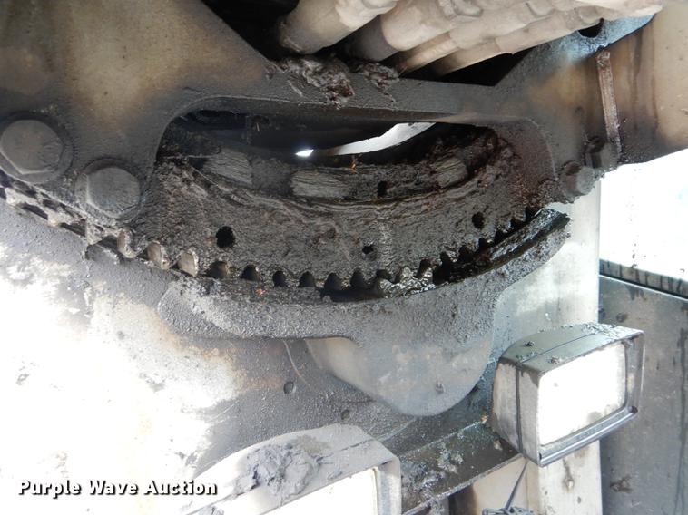 image for item DE8368 2009 Gradall XL3100 Series III rubber tire excavator