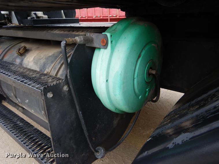 image for item DE8368 2009 Gradall XL3100 Series III rubber tire excavator