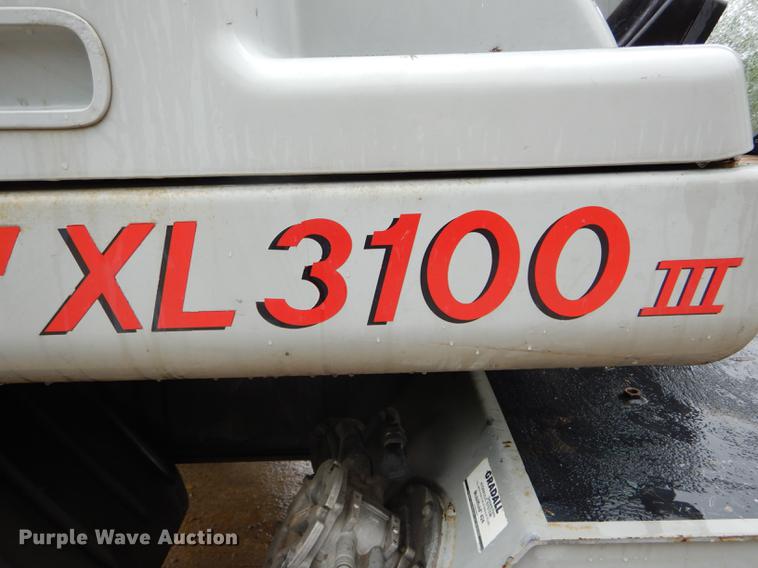 image for item DE8368 2009 Gradall XL3100 Series III rubber tire excavator