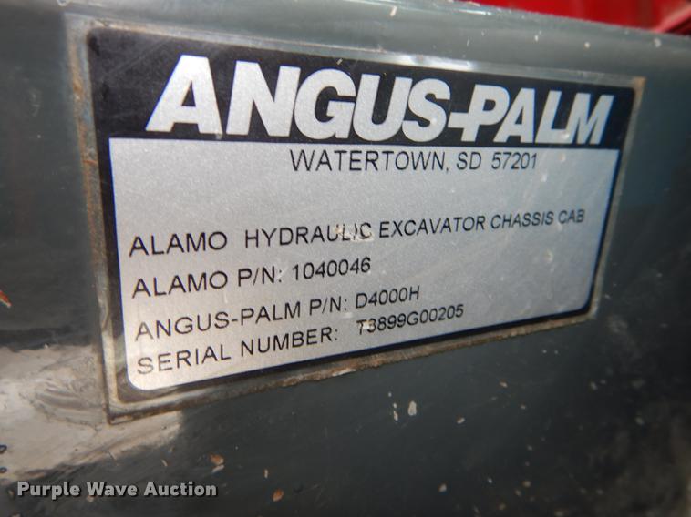 image for item DE8368 2009 Gradall XL3100 Series III rubber tire excavator