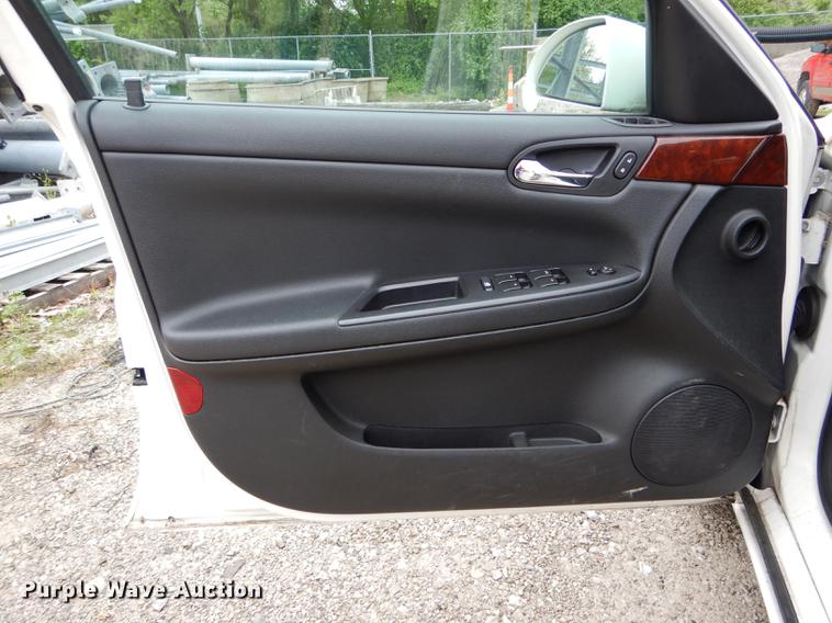 image for item DE8375 2007 Chevrolet Impala LS