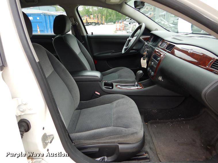 image for item DE8375 2007 Chevrolet Impala LS