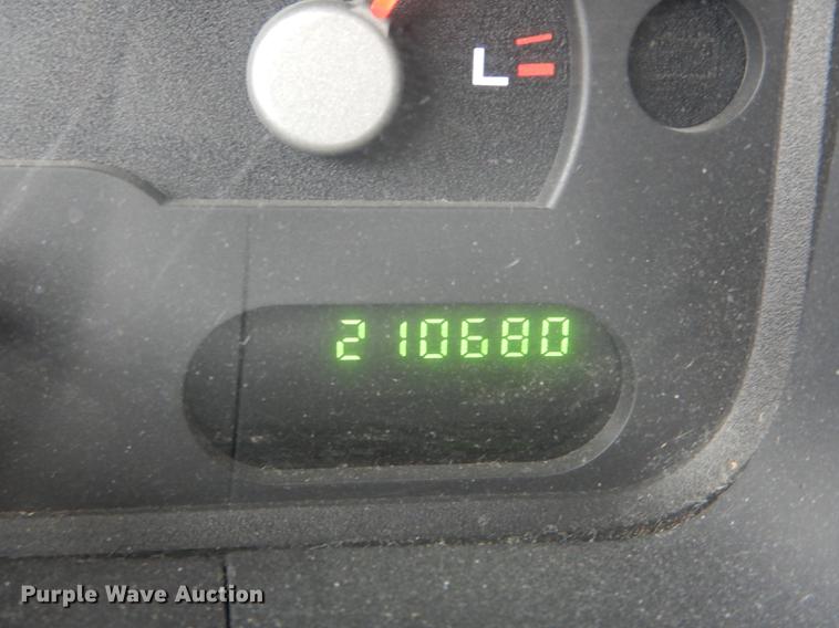 image for item DE8390 2004 Ford Explorer SUV