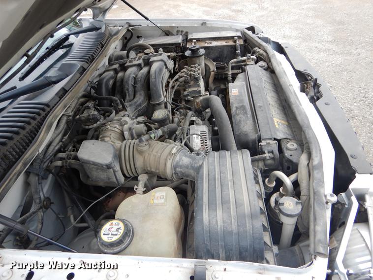 image for item DE8390 2004 Ford Explorer SUV