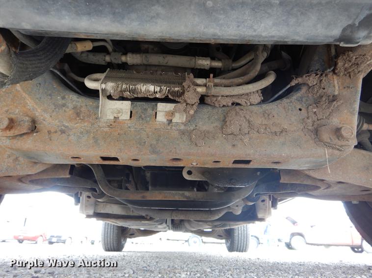 image for item DE8390 2004 Ford Explorer SUV