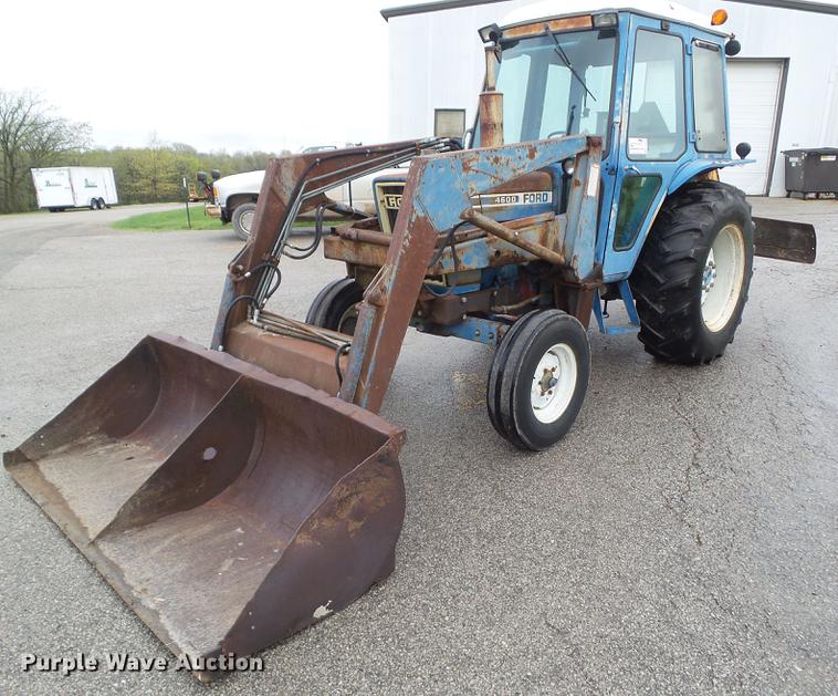 image for item DF0761 1979 Ford 4600 tractor