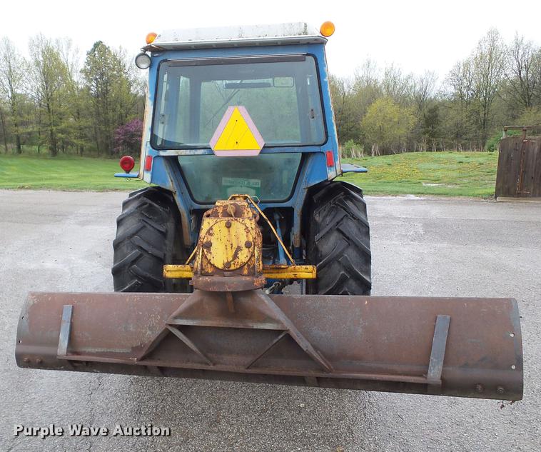 image for item DF0761 1979 Ford 4600 tractor