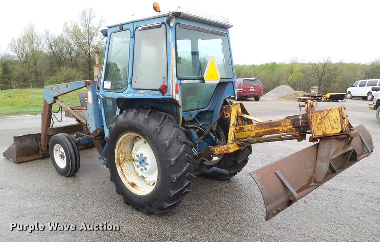 image for item DF0761 1979 Ford 4600 tractor