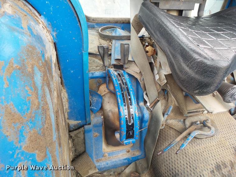 image for item DF0761 1979 Ford 4600 tractor