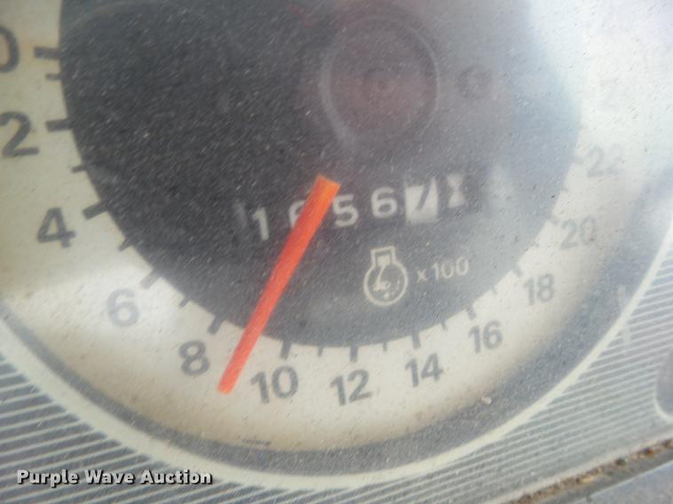 image for item DF0761 1979 Ford 4600 tractor