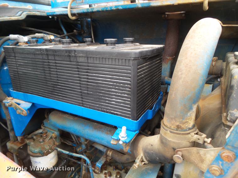 image for item DF0761 1979 Ford 4600 tractor