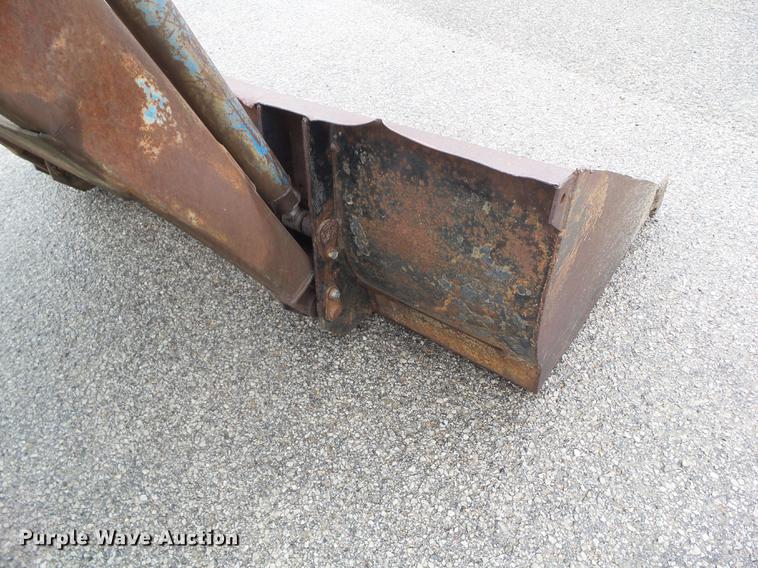 image for item DF0761 1979 Ford 4600 tractor