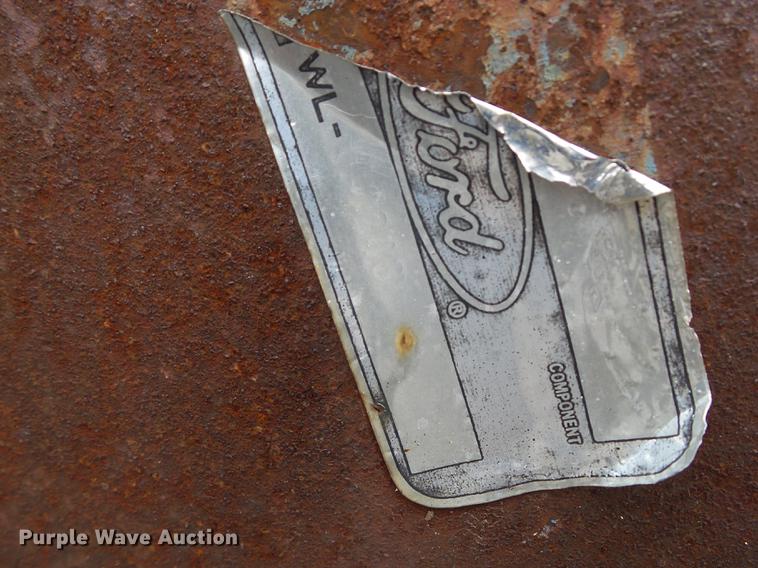 image for item DF0761 1979 Ford 4600 tractor