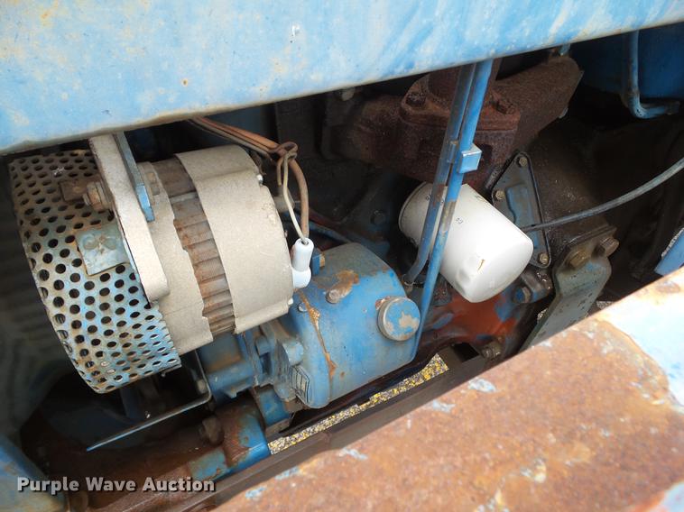 image for item DF0761 1979 Ford 4600 tractor