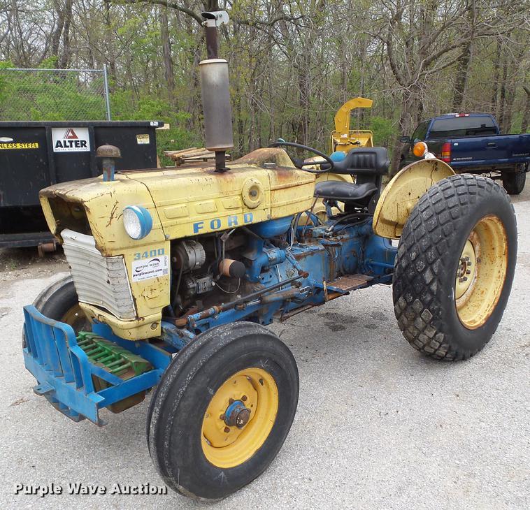 image for item DF0762 1968 Ford 3400 tractor