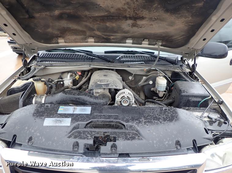 image for item DF1188 2005 GMC Sierra 1500 Ext. Cab pickup truck