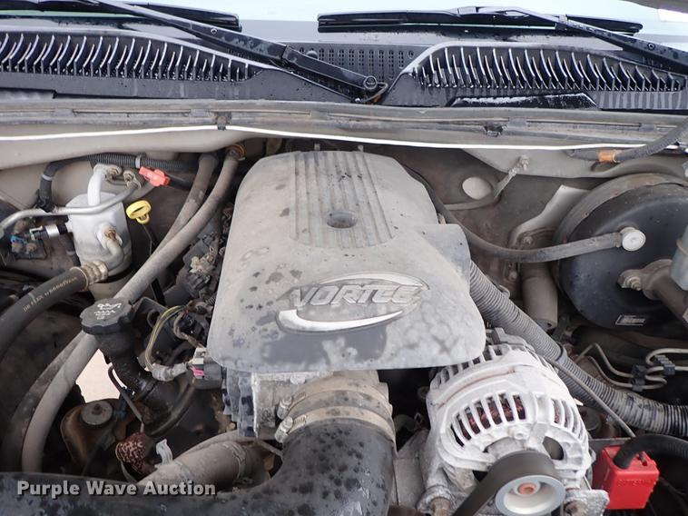 image for item DF1188 2005 GMC Sierra 1500 Ext. Cab pickup truck