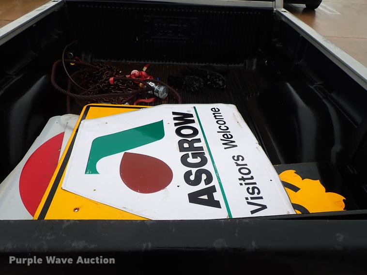 image for item DF1188 2005 GMC Sierra 1500 Ext. Cab pickup truck