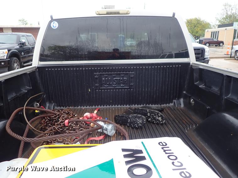 image for item DF1188 2005 GMC Sierra 1500 Ext. Cab pickup truck