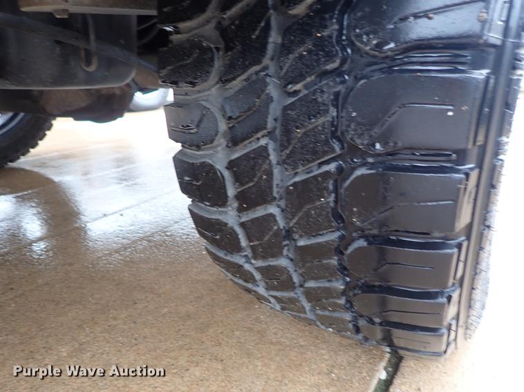 image for item DF1188 2005 GMC Sierra 1500 Ext. Cab pickup truck