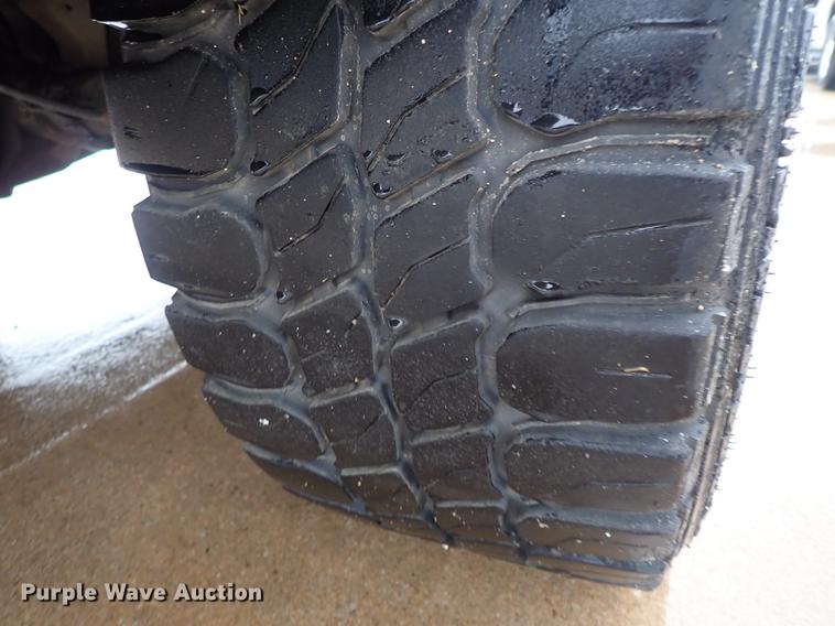 image for item DF1188 2005 GMC Sierra 1500 Ext. Cab pickup truck