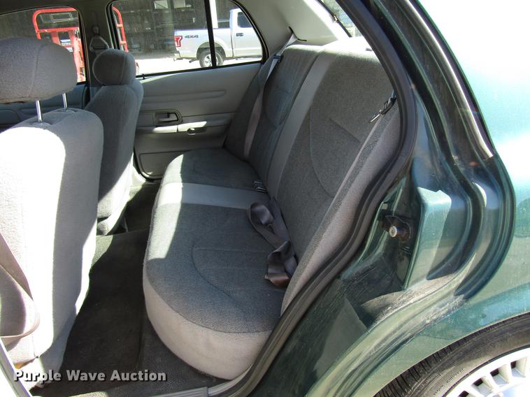 image for item DF7975 2000 Ford Crown Victoria Police Interceptor