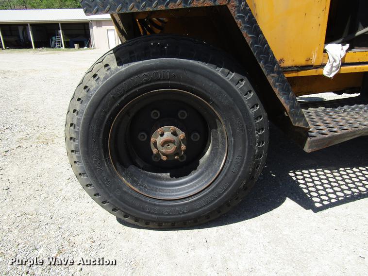 image for item DF7994 Arrow concrete breaker