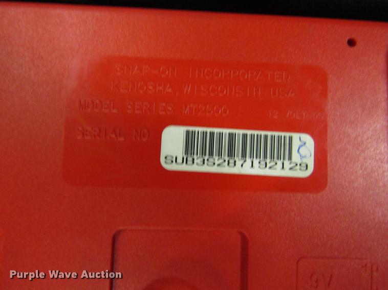 image for item DF8012 Snap-on MT2500 diagnostic tool