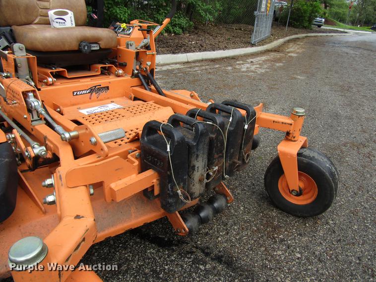 image for item DF8017 Scag Turf Tiger ZTR lawn mower