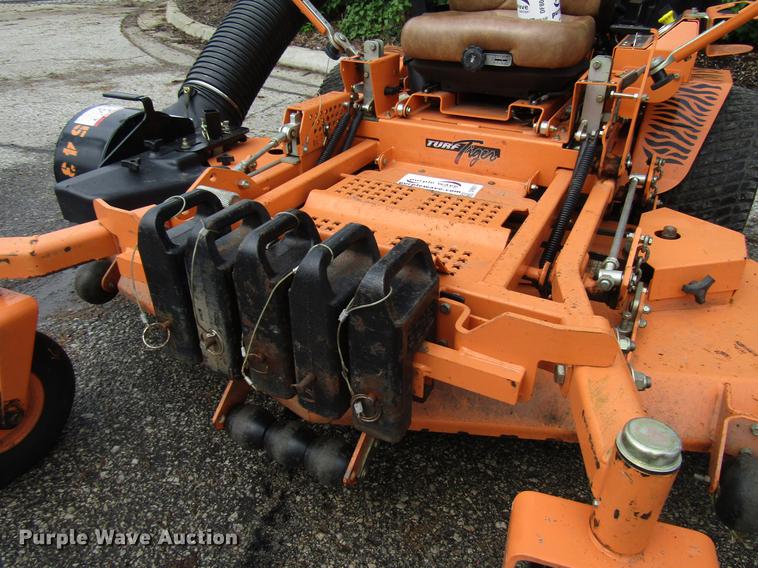 image for item DF8017 Scag Turf Tiger ZTR lawn mower