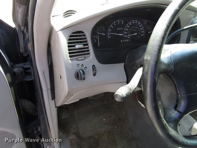 image for item DF8066 2000 Ford Explorer SUV