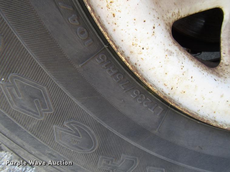 image for item DF8066 2000 Ford Explorer SUV