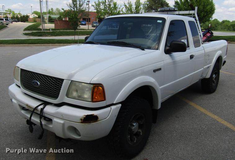 image for item DF8067 2001 Ford Ranger SuperCab pickup truck