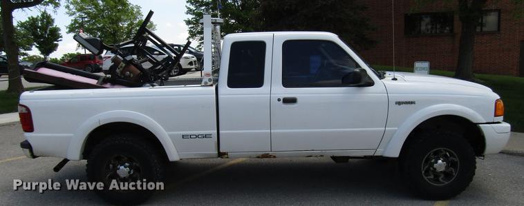 image for item DF8067 2001 Ford Ranger SuperCab pickup truck