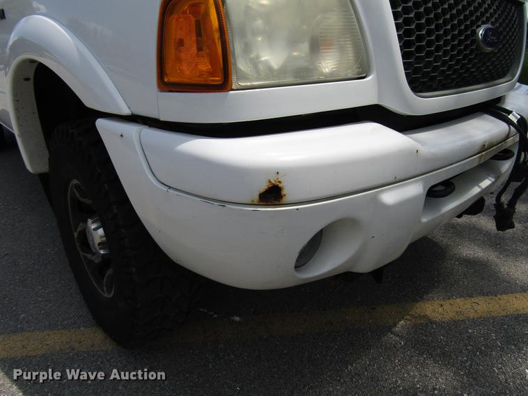 image for item DF8067 2001 Ford Ranger SuperCab pickup truck