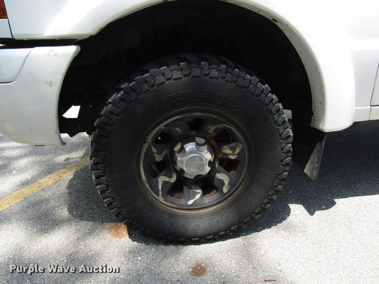 image for item DF8067 2001 Ford Ranger SuperCab pickup truck