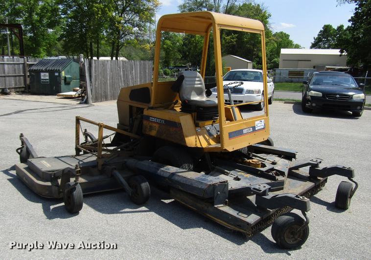 image for item DF8071 Excel Hustler 4600 lawn mower