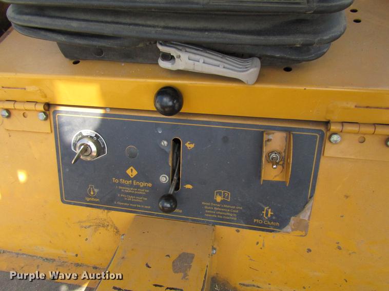 image for item DF8071 Excel Hustler 4600 lawn mower