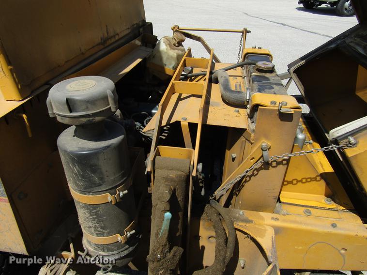 image for item DF8071 Excel Hustler 4600 lawn mower