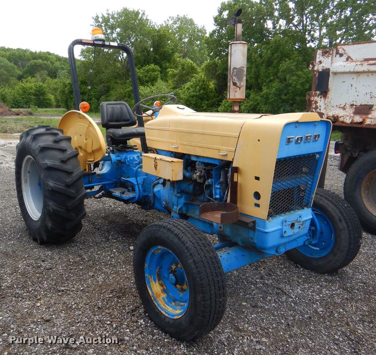 image for item DG1034 1972 Ford C5022B tractor