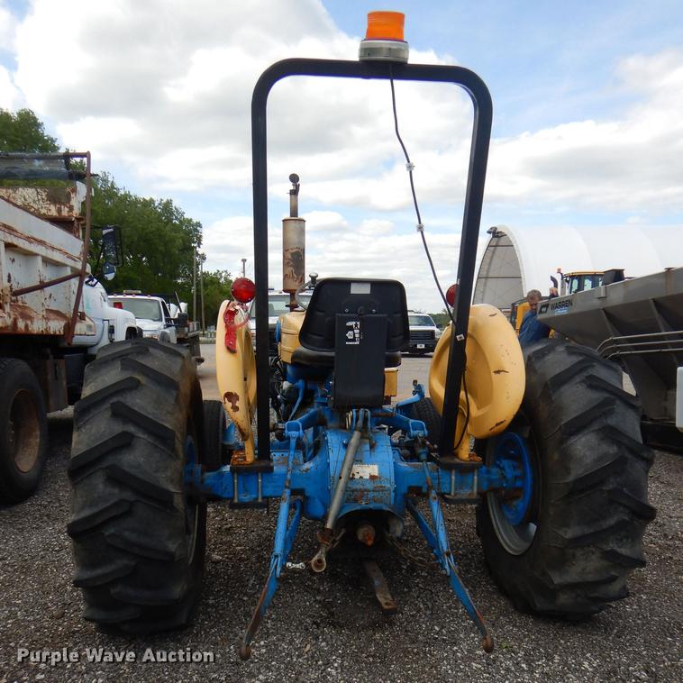 image for item DG1034 1972 Ford C5022B tractor